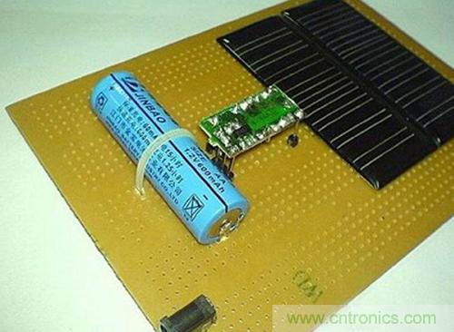 微型太陽能供電板DIY，給手電筒收音機供電