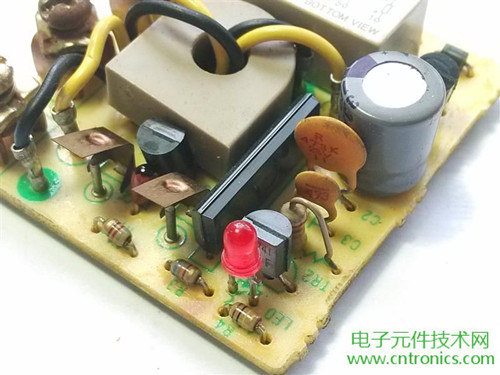 漏電保護(hù)器拆解：結(jié)構(gòu)有差異，做工不錯(cuò)