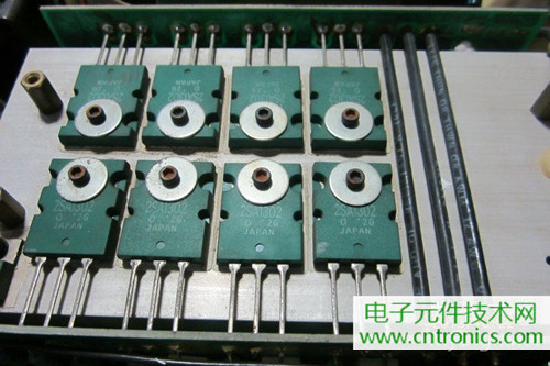 用料很給力！專業(yè)后級(jí)功放美國高峰FA1201拆解