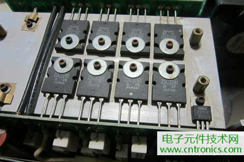用料很給力！專業(yè)后級(jí)功放美國高峰FA1201拆解
