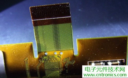 探秘電子紙！一款電紙書(shū)的電子墨水屏拆解