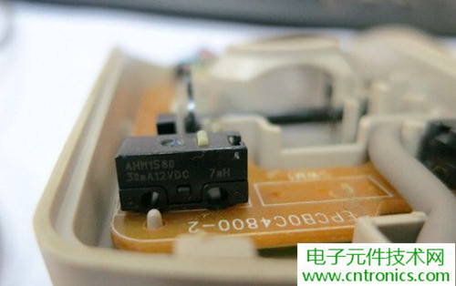 殿堂級機(jī)械鼠標(biāo)拆解：嘆精致做工！