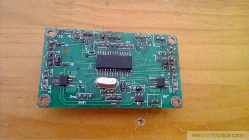 牛人力作！PCB版藍(lán)牙智能小車(chē)DIY
