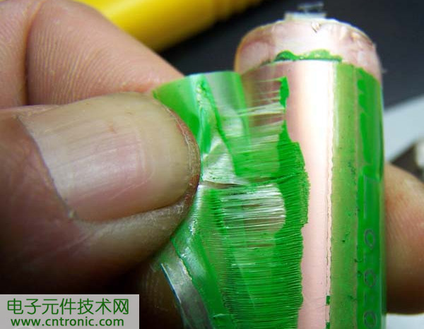 筆記本電池拆解，探秘電池內(nèi)部結(jié)構(gòu)