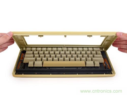 拆！古董級(jí)Macintosh 128K電腦