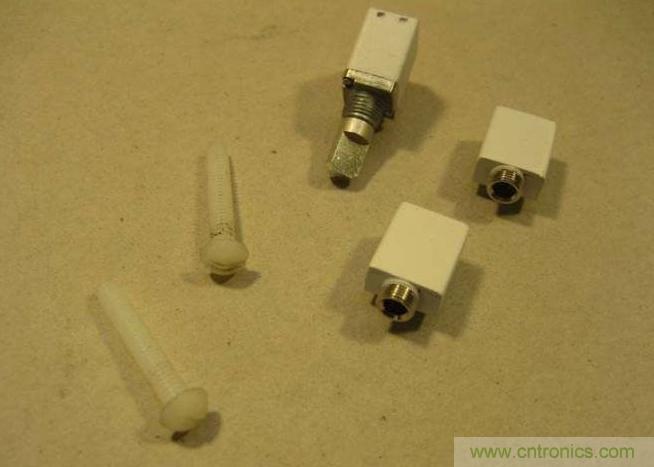 我就是這么牛！DIY IPod 耳放!