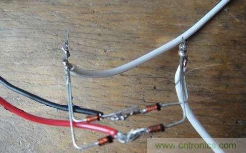 創(chuàng)意DIY！迷你風(fēng)力發(fā)電機！