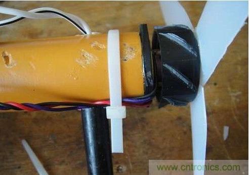 創(chuàng)意DIY！迷你風(fēng)力發(fā)電機！