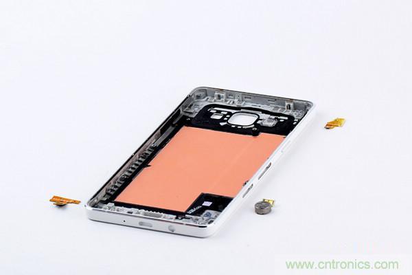 拆解狂魔荼毒新機(jī)三星金屬Galaxy A5，看槽點(diǎn)在何方？