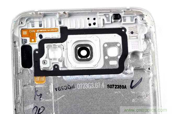 三星Galaxy A8拆解，中端、旗艦傻傻分不清楚