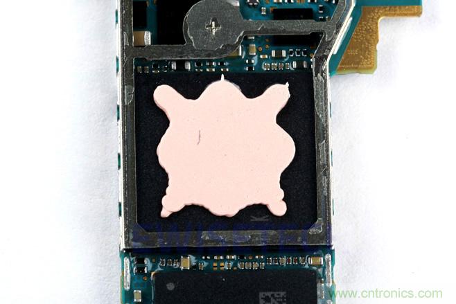 Galaxy Note5拆解，與S系列差距日漸模糊