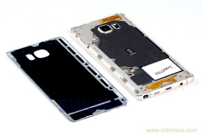 Galaxy Note5拆解，與S系列差距日漸模糊
