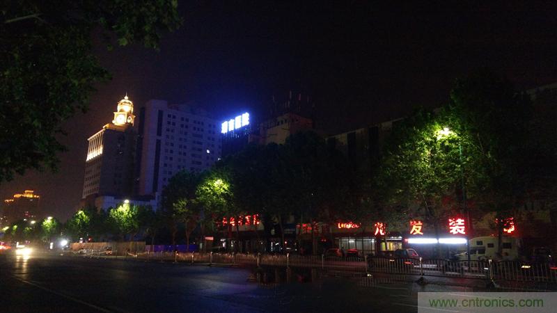 無邊框的 nubia Z9 ，一款既有驚喜，又有驚艷的智能手機