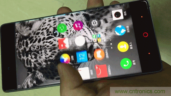 無邊框的 nubia Z9 ，一款既有驚喜，又有驚艷的智能手機