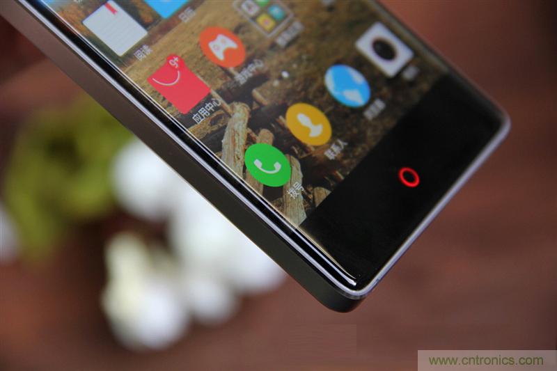 無邊框的 nubia Z9 ，一款既有驚喜，又有驚艷的智能手機