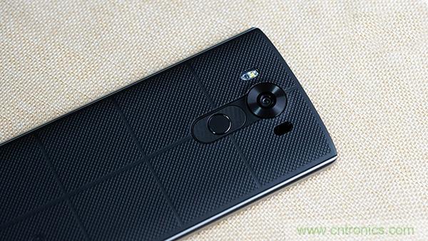 業(yè)界良心 LG V10 評測:剛毅、冷峻，不失人性化