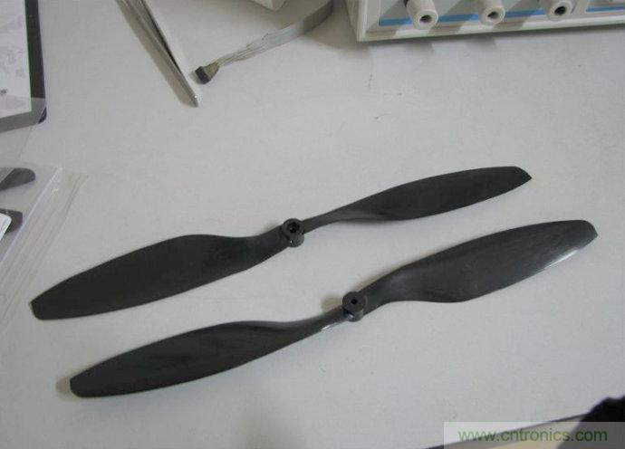無人機 DIY 制作全過程，酷得不要不要的！