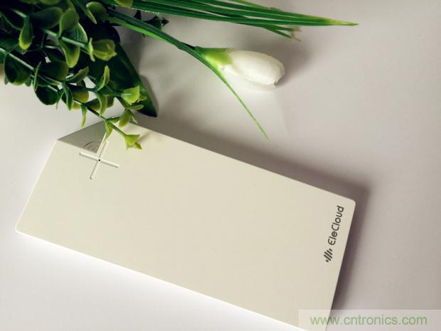 長虹流云智能電源，集“充電”+“存儲”于一身