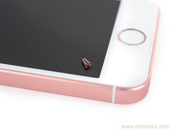 有什么地方?jīng)]有變？iPhone SE真機拆解