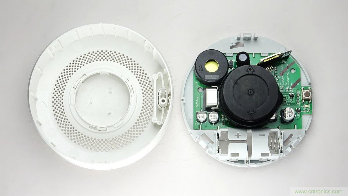 小米煙霧報(bào)警器拆解：一顆電池可用五年是如何做到的？