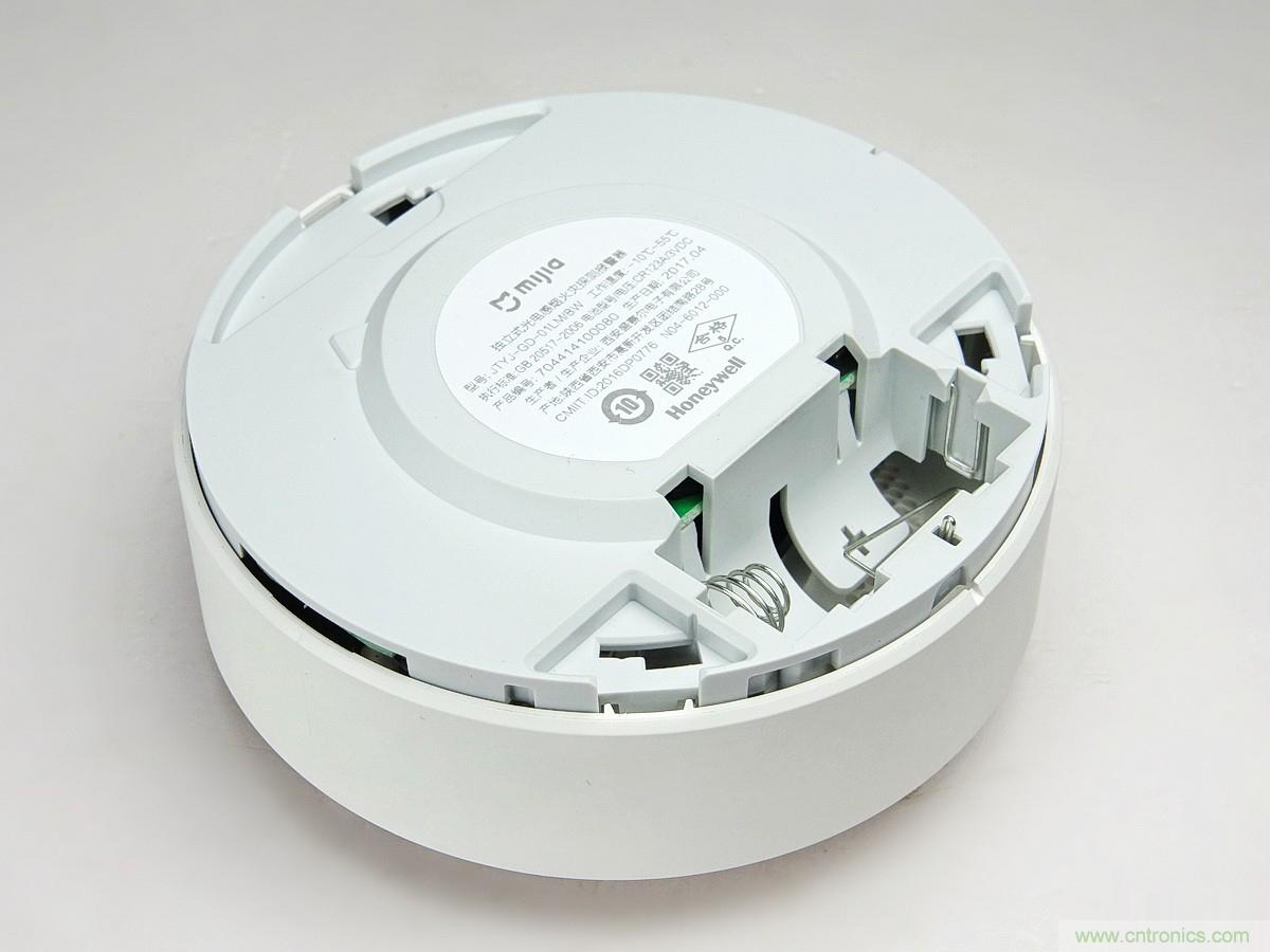 小米煙霧報(bào)警器拆解：一顆電池可用五年是如何做到的？