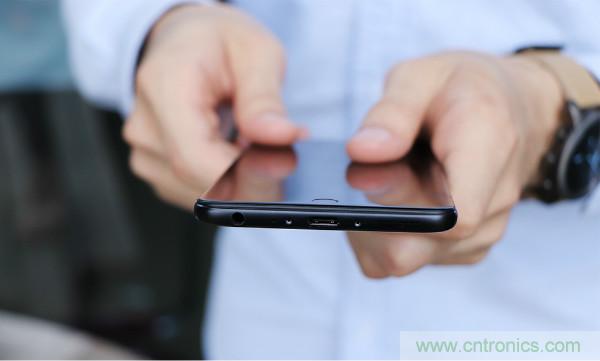魅族M15拆解：做工精致，壓感Home鍵采用中國(guó)芯